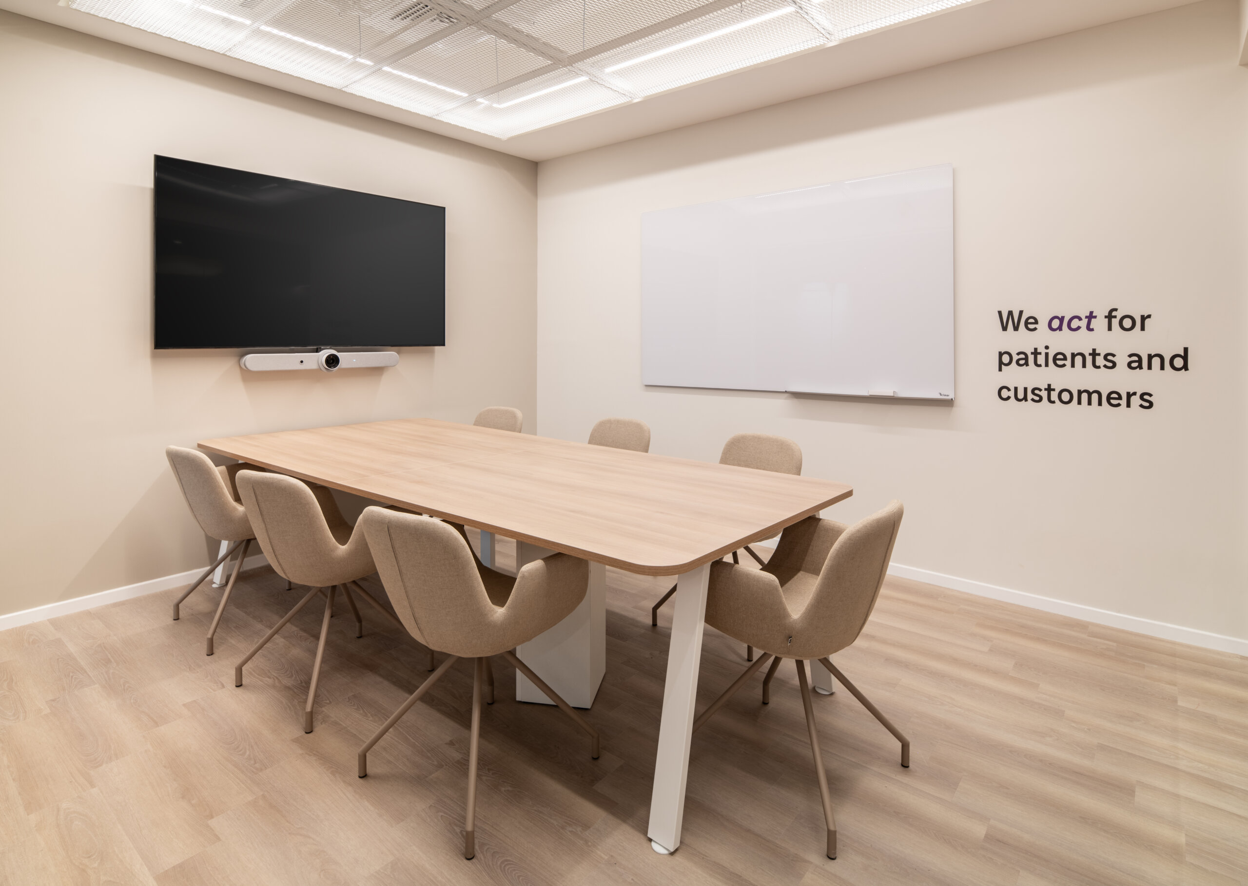 endow-meeting-table-raiodaisy-prong-5.jpg